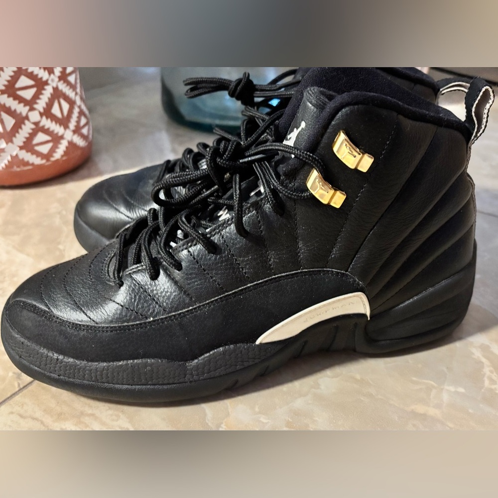 Jordan 12 Retro Black/Gold Sneakers – Used – Classic Colorway